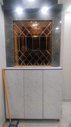 Furnished Amenities in 3.5 BHK Apartment at Amrapali Silicon City, Sector 76 – for Rent