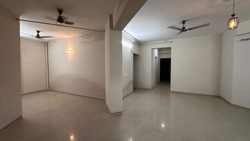 Room in 2 BHK Apartment at Shri Radha Sky Park, Sector 16b Greater Noida – for Rent