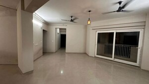2 BHK Apartment For Rent in Shri Radha Sky Park, Sector 16b Greater Noida