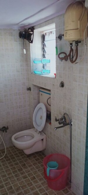 Bathroom in 1 BHK Apartment at Mahakali Model Town, Jogeshwari East – for Rent