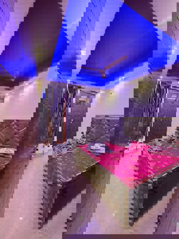 2 BHK Builder Floor For Rent in Saket