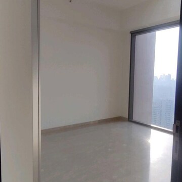 Room in 3 BHK Apartment at Piramal Mahalaxmi, Arthur rd – for Rent