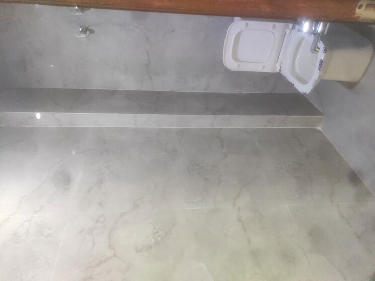 Bathroom, raj nagar extension 3 Bedroom 78 Sq.Mt. Builder Floor In Raj Nagar Extension Ghaziabad 7777584