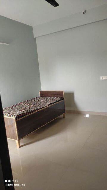 Master Bedroom in 3 BHK Apartment at Gardenia Glamour, Vasundhara Sector 3 – for Sale