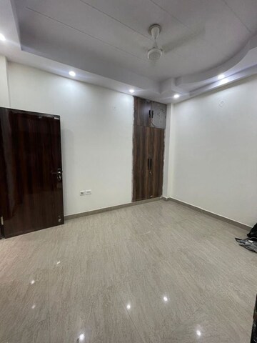 Master Bedroom in 2 BHK Apartment at Vasundhara Sector 11 – for Sale