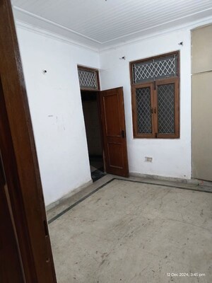 Room in 2 BHK Apartment at Vasundhara Sector 11 – for Sale