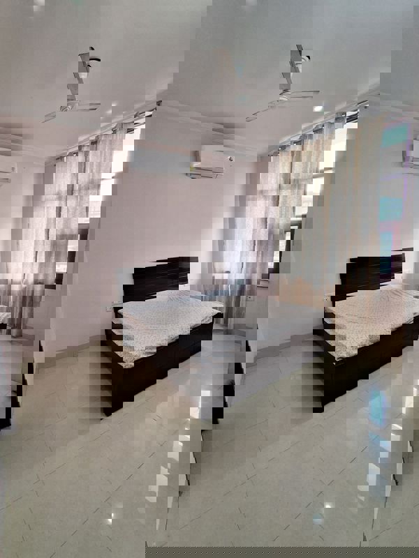 3 BHK + Extra Room 157 Sq.Yd. Builder Floor in Puran Enclave