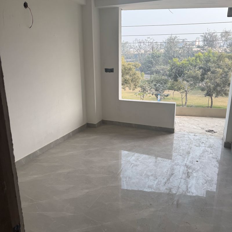 2 BHK Builder Floor For Sale in Sector 81
