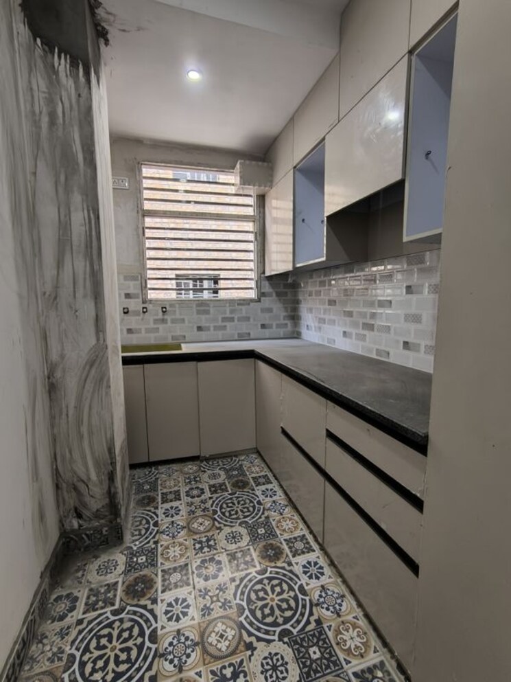 Kitchen, sector 7 dwarka 3 Bedroom 1000 Sq.Ft. Builder Floor In Sector 7 Dwarka Delhi 9751545