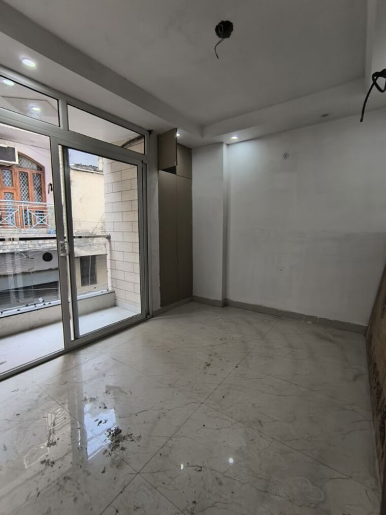 Room, sector 7 dwarka 3 Bedroom 1000 Sq.Ft. Builder Floor In Sector 7 Dwarka Delhi 9751545