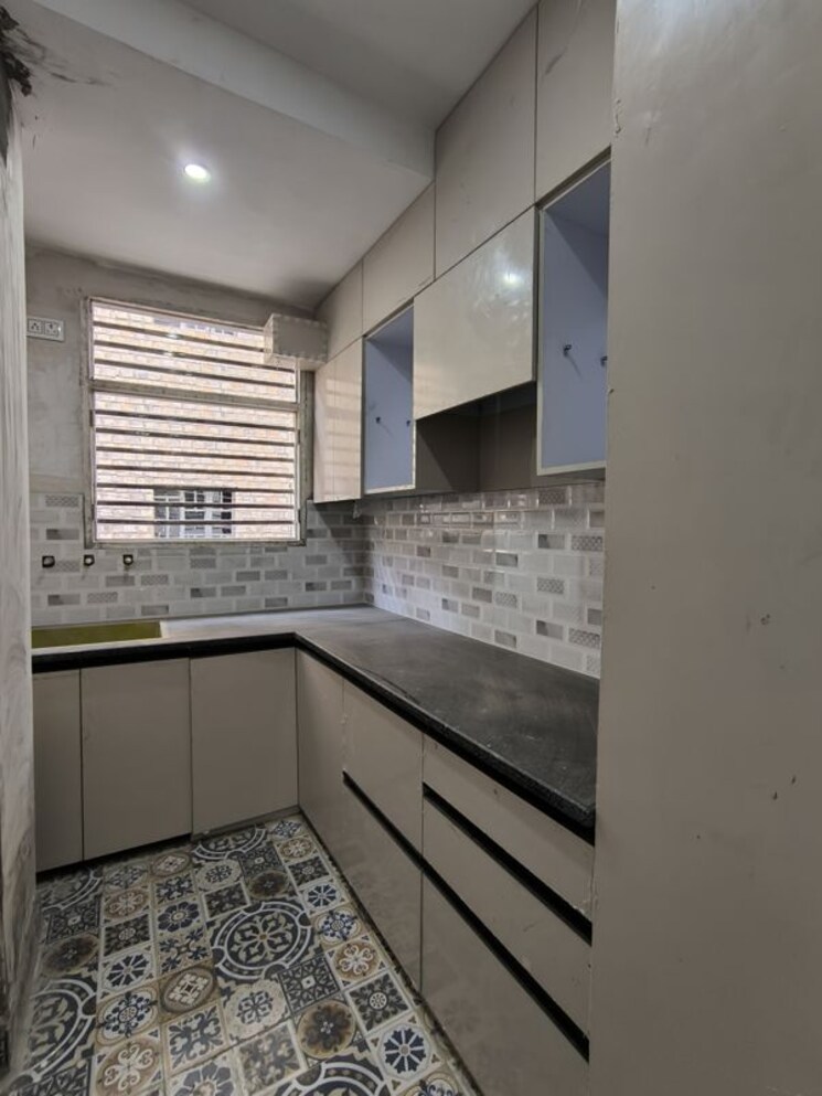 Kitchen, sector 7 dwarka 3 Bedroom 1000 Sq.Ft. Builder Floor In Sector 7 Dwarka Delhi 9751545