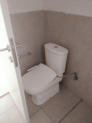 Bathroom in 3 BHK Apartment at DLF The Crest, Sector 54 – for Rent