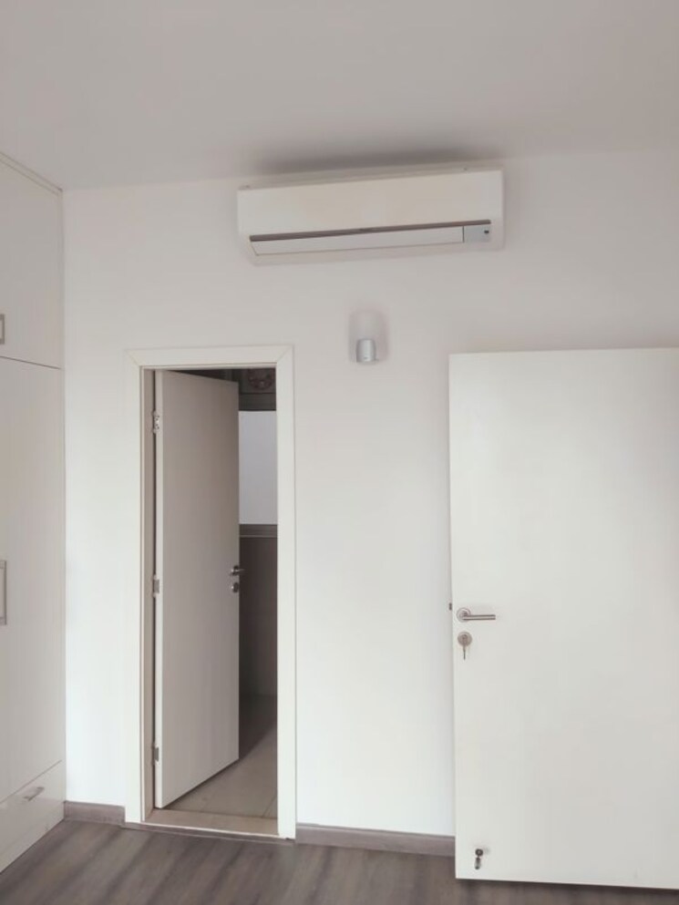 Room, dlf-the-crest 3 Bedroom 3511 Sq.Ft. Apartment In Sector 54 Gurgaon 9751547