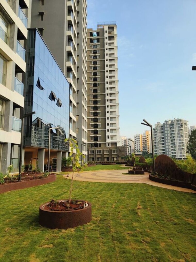 Exterior View, vj-yashwin-nuovo-centro 3 Bedroom 1000 Sq.Ft. Apartment In Wakad Pune 9751551