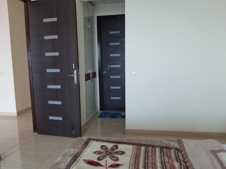 Room, gaur-sportswood 3 Bedroom 1690 Sq.Ft. Apartment In Sector 79 Noida 9734898