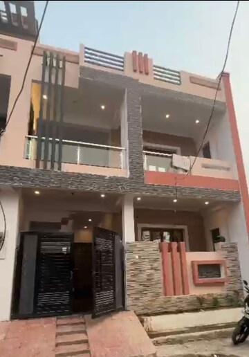 2 BHK Independent House For Sale in Jankipuram