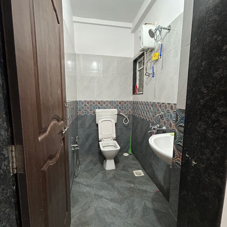 Bathroom, sunita nagar 1 Bedroom 480 Sq.Ft. Apartment In Sunita Nagar Pune 9751566
