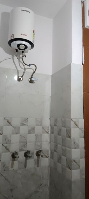Bathroom in 1 RK Builder Floor at Patiala Road – for Rent
