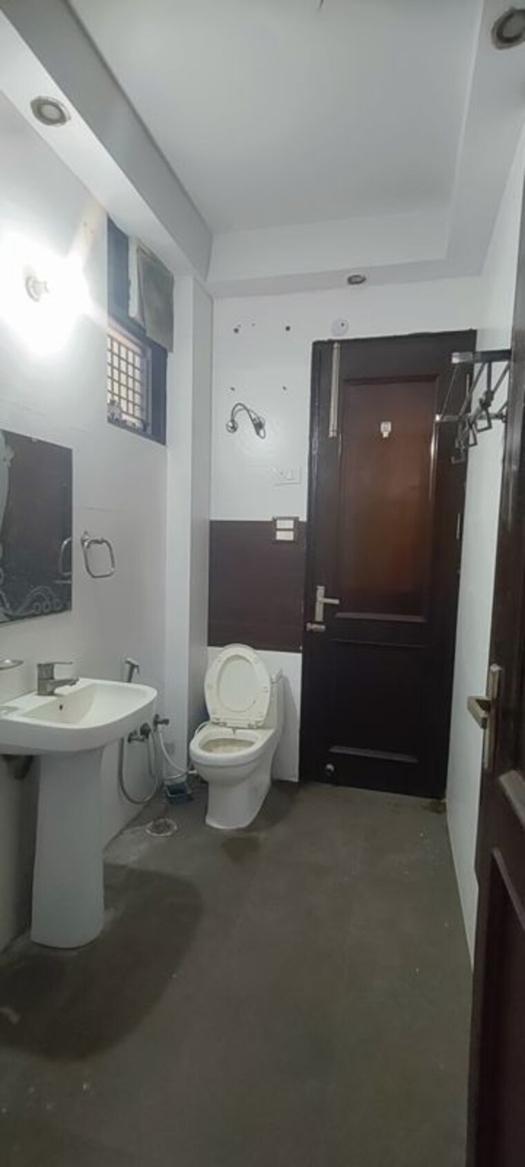 Bathroom, sector 37 3 Bedroom 2350 Sq.Ft. Builder Floor In Sector 37 Faridabad 9751748