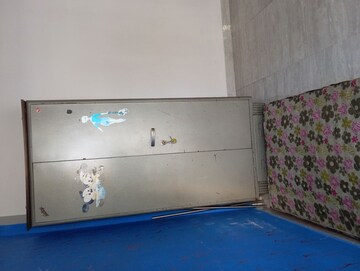 Room in 2 BHK Apartment at Signature Global Solera 2, Sector 107 – for Rent