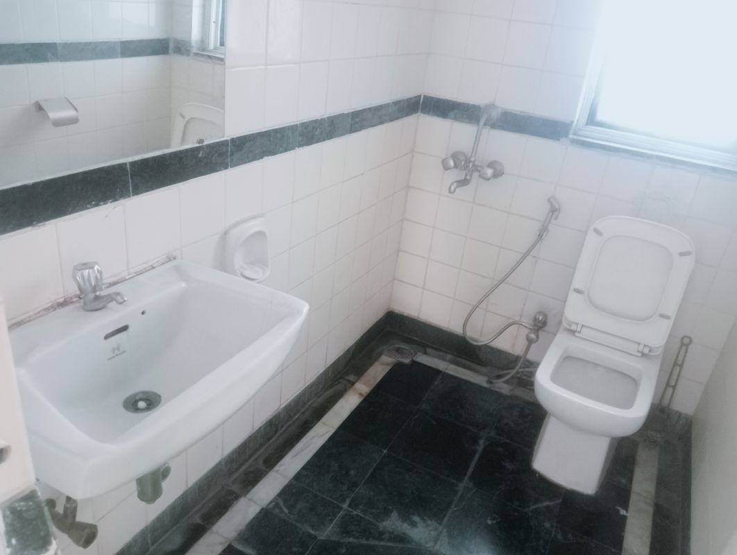 2.5 BHK + Study Room Apartment For Rent in Emaar Emerald Estate