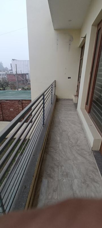 Balcony in 2 BHK Independent House at Patiala Road – for Rent