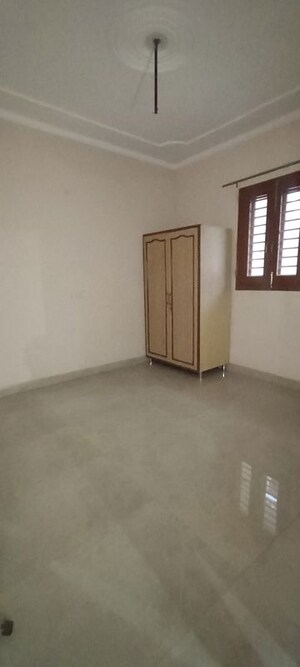Room in 2 BHK Independent House at Patiala Road – for Rent