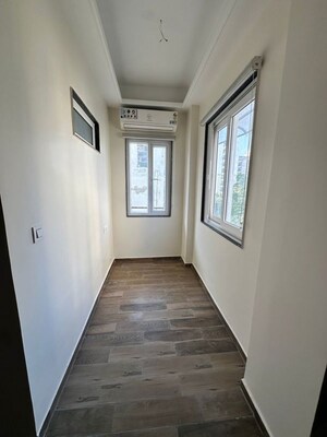  4 BHK Apartment at DLF The Wellington Estate, Dlf Phase V – for Rent