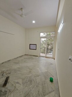 4 BHK + Pooja Room,Servant Room Apartment For Rent in DLF The Wellington Estate