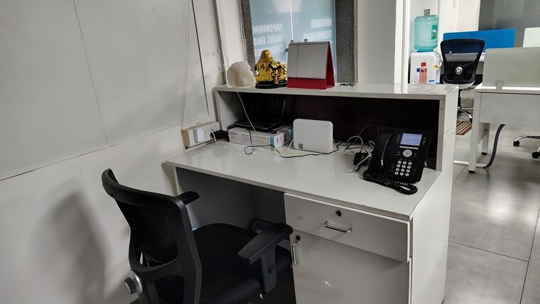 Team Area, madhapur Commercial Office Space 2800 Sq.Ft. In Madhapur Hyderabad 9752097