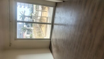 Room in 3 BHK Apartment at Pareena Micasa, Sector 68 – for Rent