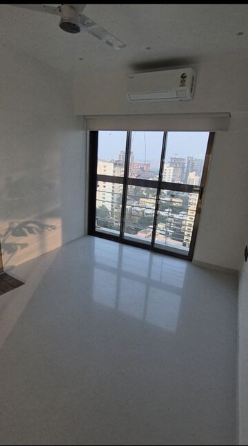Room in 3.5 BHK Penthouse at Arth Crown Palace, Bandra West – for Rent
