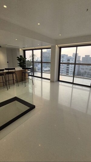 Room in 3.5 BHK Penthouse at Arth Crown Palace, Bandra West – for Rent