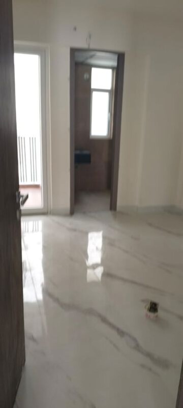 Room in 2 BHK Builder Floor at Ace Palm Floors, Sector 89 – for Rent