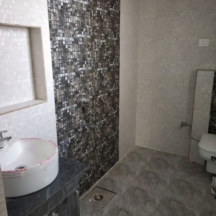 Bathroom, sector 85 4 Bedroom 2230 Sq.Ft. Builder Floor In Sector 85 Faridabad 9752355