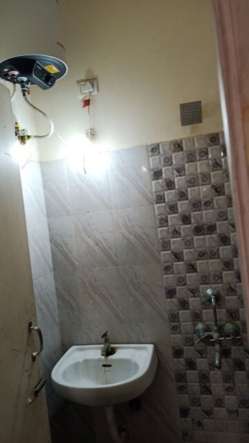 Bathroom in 1 BHK Builder Floor at Begumpet – for Rent