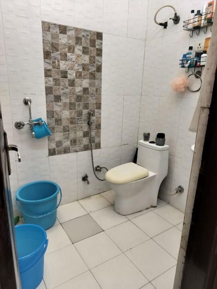 Bathroom, proview-officer-city 3 Bedroom 1405 Sq.Ft. Apartment In Raj Nagar Extension Ghaziabad 9752392