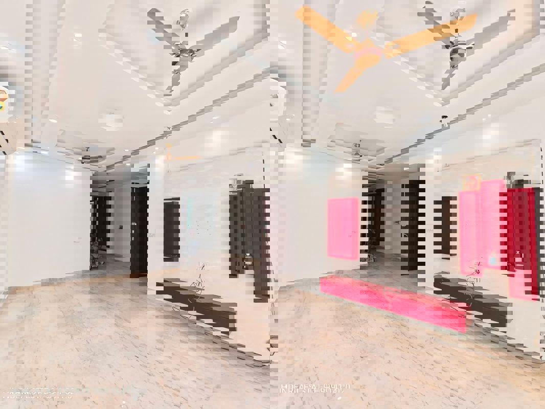 4 BHK Apartment For Rent in Saket