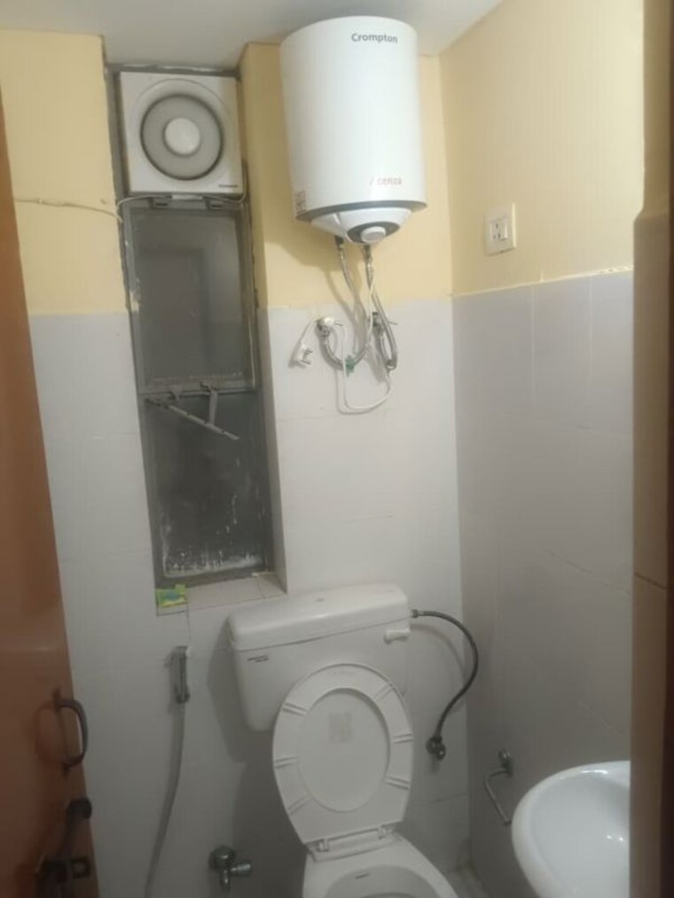 Bathroom, adani-aangan-arcade 1 Bedroom 450 Sq.Ft. Builder Floor In Sector 88a Gurgaon 9545057