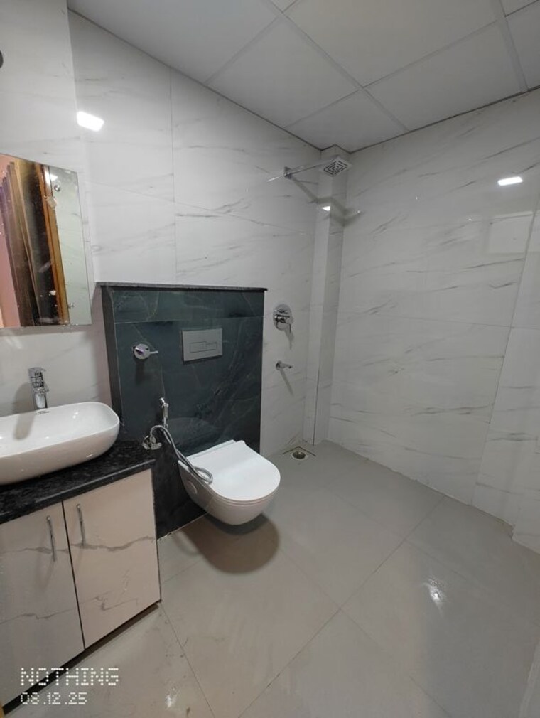Bathroom, sector 42 1 Bedroom 680 Sq.Ft. Builder Floor In Sector 42 Gurgaon 9752455