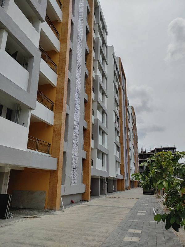 3 BHK + Servant Room 1500 Sq.Ft. Apartment in Blue 27th Avenue
