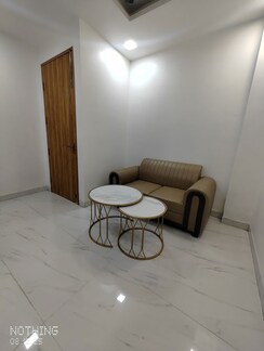1 BHK Builder Floor For Rent in Sector 42
