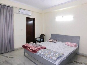 Bedroom in 3 BHK Apartment at Saket – for Rent