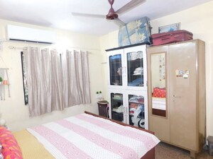 Bedroom in 2 BHK Apartment at Poonam Darshan, Andheri East – for Rent