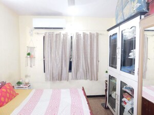 Bedroom in 2 BHK Apartment at Poonam Darshan, Andheri East – for Rent