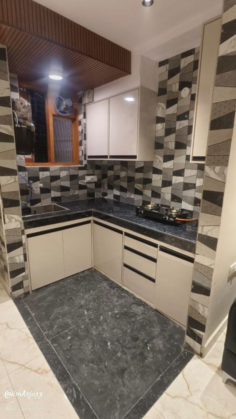 Kitchen, vinoba puri 1 Bedroom 550 Sq.Ft. Builder Floor In Vinoba Puri Delhi 9752525