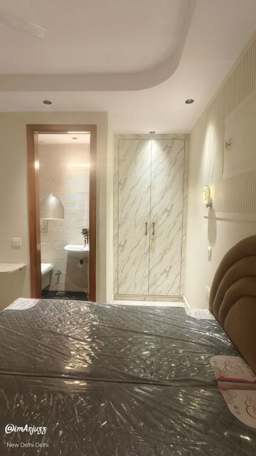 Bedroom in 1 BHK Builder Floor at Vinoba Puri – for Rent