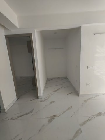 Room in 3.5 BHK Apartment at M3M Soulitude, Sector 89 – for Rent