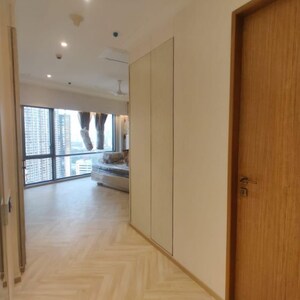 Room in 4 BHK Apartment at Lodha The World Towers World One Tier 2, Empire Mill – for Rent