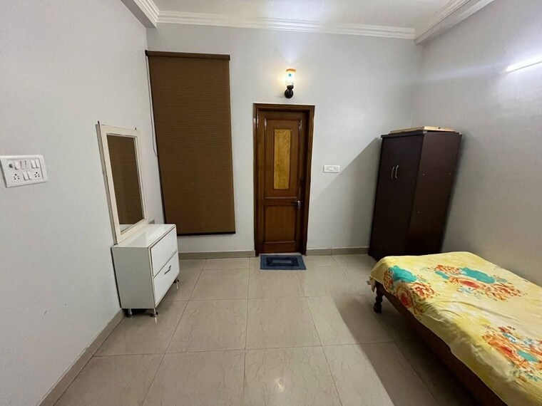 Bedroom, saket 2.5 Bedroom 1100 Sq.Ft. Apartment In Saket Delhi 9752705